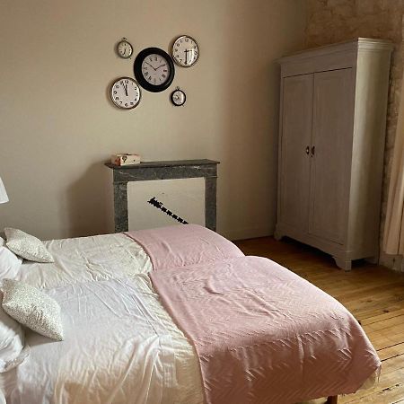 Bed and Breakfast La Gare Gondrin Экстерьер фото