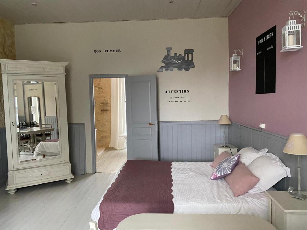 Bed and Breakfast La Gare Gondrin Экстерьер фото