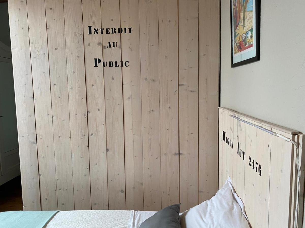 Bed and Breakfast La Gare Gondrin Экстерьер фото